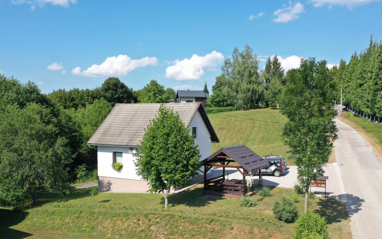 Holiday Home Ostrun Rakovica Eksteriør billede